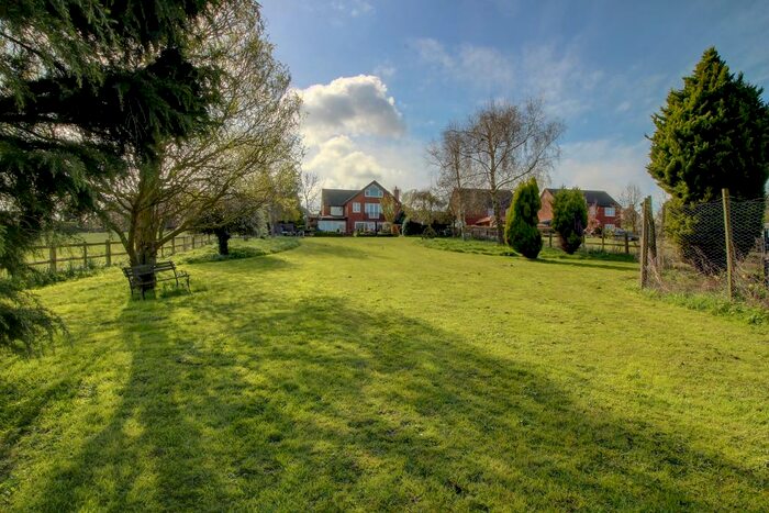 5 Bedroom Detached House For Sale In Hill Close, Peckleton, LE9