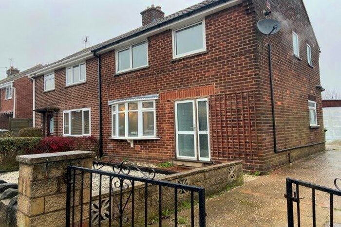 3 Bedroom Property To Rent In Peartree Avenue, Ripley, DE5