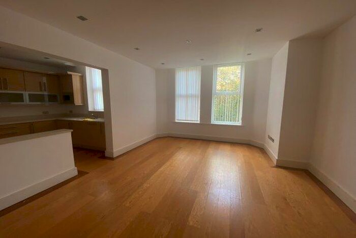 2 Bedroom Flat To Rent In Victoria Road, Liverpool L37