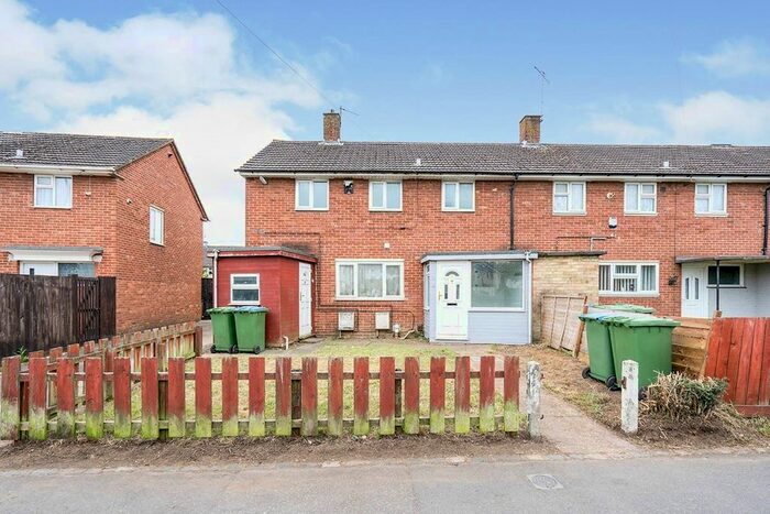 2 Bedroom Flat To Rent In Kendal Avenue, Southampton, SO16