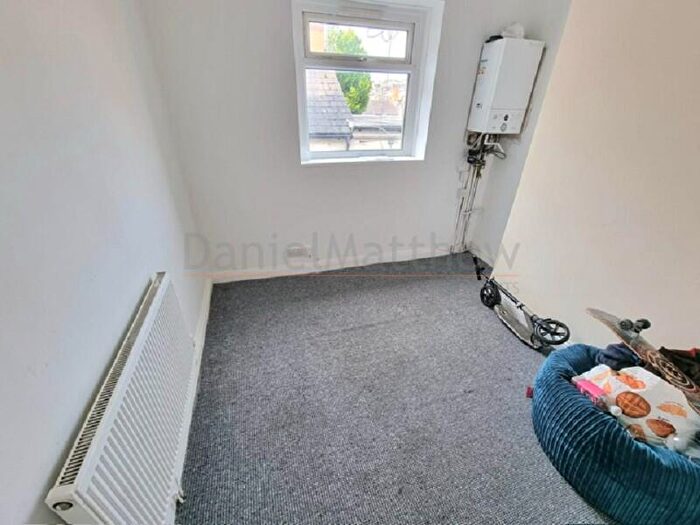 1 Bedroom Flat To Rent In Flat, Vere Street, Barry, The Vale Of Glamorgan., CF63