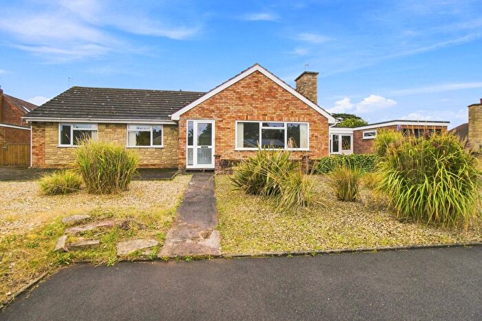 3 Bedroom Bungalow For Sale In Elgar Drive, Kempsey, Worcester, WR5
