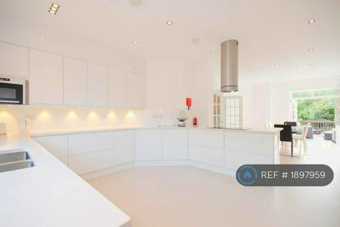 4 Bedroom Detached House To Rent In Glebe Terrace, Perth, PH2