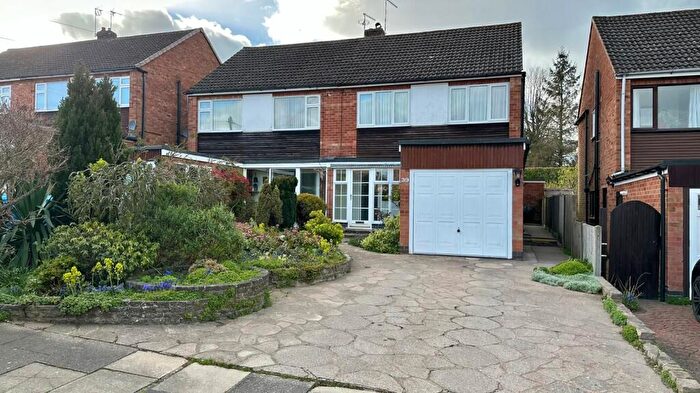 3 Bedroom Semi Detached House For Sale In Wellesbourne Road, Mount Nod, Coventry, CV5