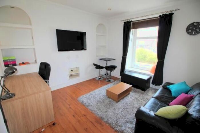 1 Bedroom Flat To Rent In Bedford Road, Aberdeen, AB24