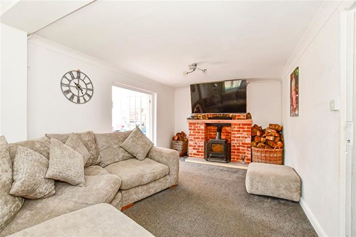 2 Bedroom Cottage For Sale In Ridgeway Road, Herne Bay, Kent, CT6
