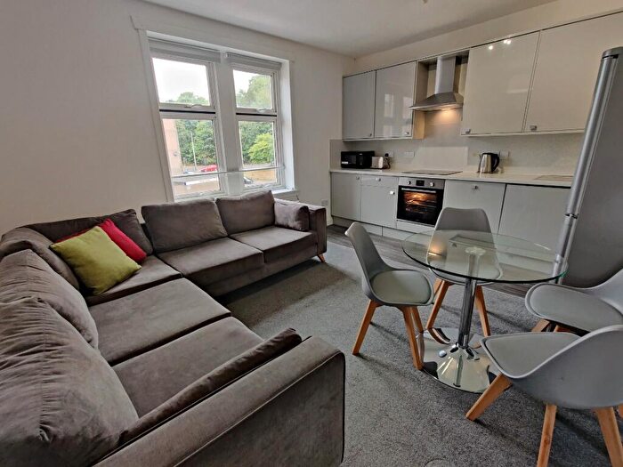 3 Bedroom Flat To Rent In Mitchell Street, West End, Dundee, DD2