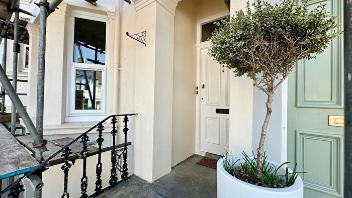 1 Bedroom Flat To Rent In Ditchling Rise, Brighton, BN1