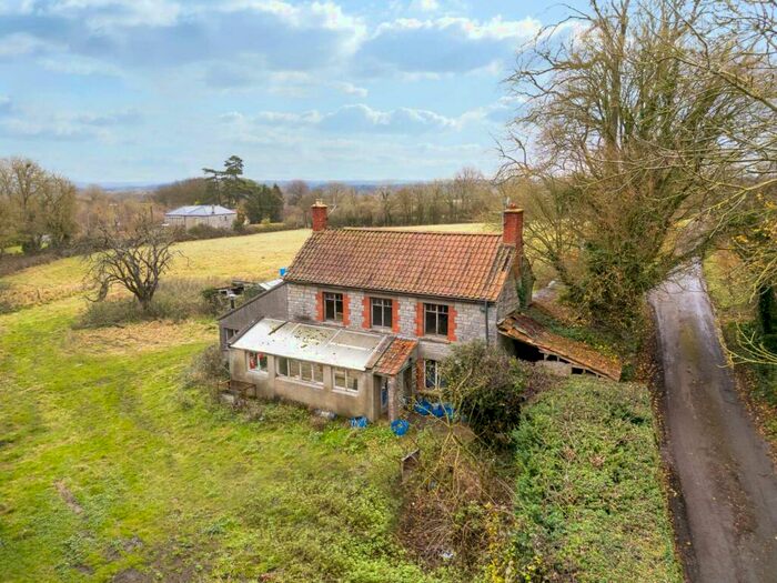 3 Bedroom Detached House For Sale In Butleigh, BA6