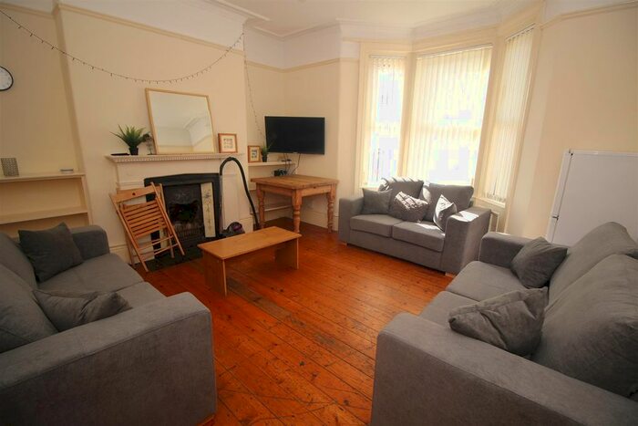 7 Bedroom Maisonette To Rent In Tavistock Road, Jesmond, Newcastle Upon Tyne, NE2