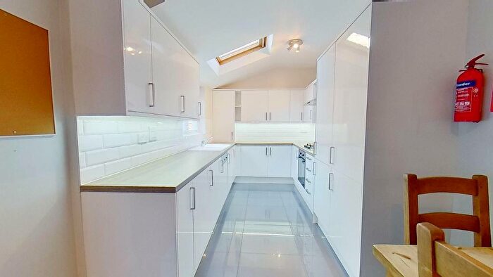 6 Bedroom End Of Terrace House To Rent In Balfour Road, Lenton, Nottingham, NG7