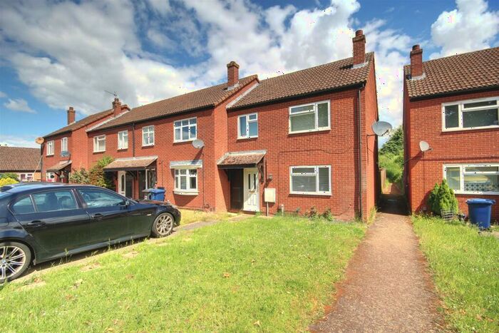 3 Bedroom Property To Rent In Woolley Close, Brampton, Huntingdon, PE28