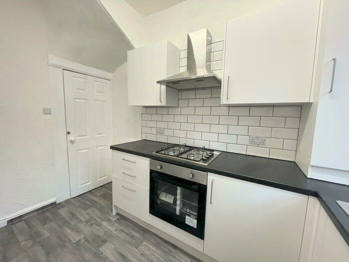 2 Bedroom Terraced House To Rent In Vinery View, Leeds, West Yorkshire, LS9