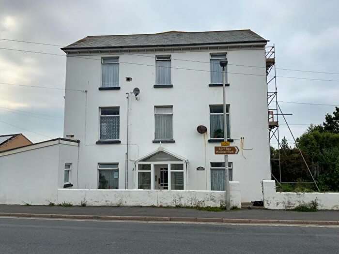 1 Bedroom Flat To Rent In Eastbourne Terrace, Bideford, EX39