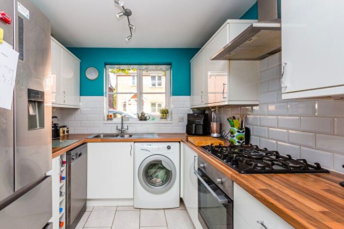 4 Bedroom Detached House For Sale In Mansfield Way, Irchester, Wellingborough, NN29