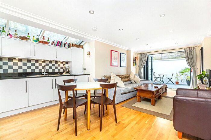 2 Bedroom Flat For Sale In Glenrosa Street, Fulham, SW6