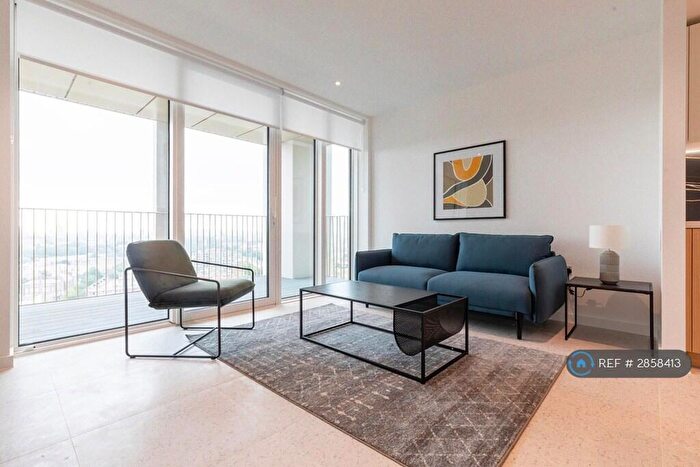 2 Bedroom Flat To Rent In Bouchon Point, London, E1