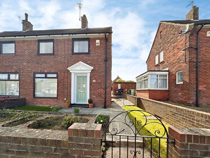 2 Bedroom Semi Detached House For Sale In Stanks Lane North, Leeds, LS14