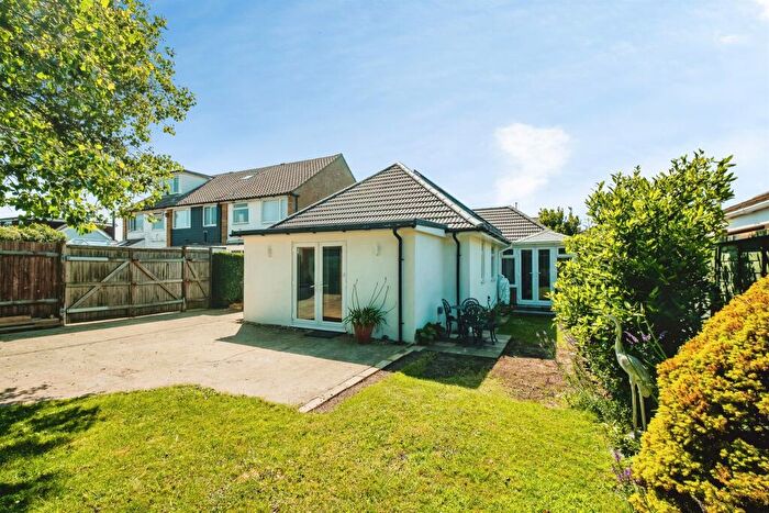 3 Bedroom Detached Bungalow For Sale In Widewater Close, Lancing, BN15
