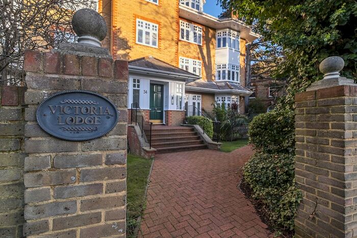 2 Bedroom Flat To Rent In Arterberry Road, London SW20