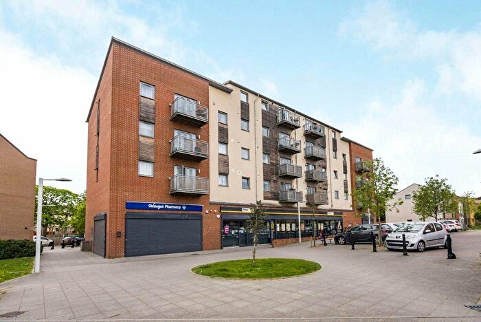 2 Bedroom Flat To Rent In Telford Square, Dartford, Kent, DA1