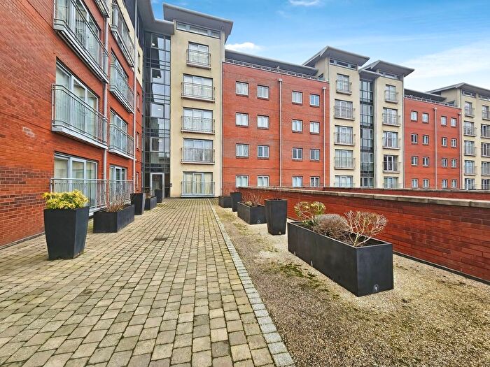 2 Bedroom Flat To Rent In The Leadworks, Queens Road, Chester, Cheshire, CH1