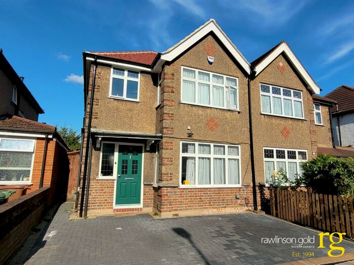 3 Bedroom Semi-Detached House To Rent In Queens Walk, Harrow, HA1