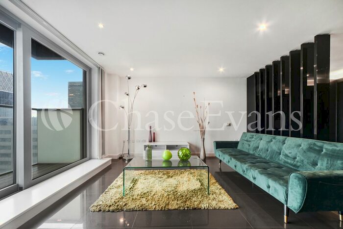 Studio To Rent In West Tower, Pan Peninsula, Canary Wharf, E14