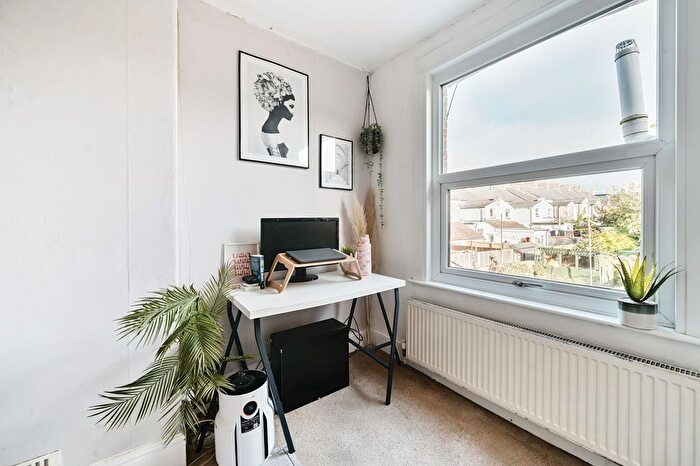 2 Bedroom Terraced House For Sale In Cyril Street, Taunton, TA2