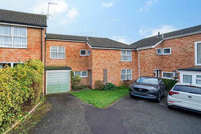 3 Bedroom Terraced House For Sale In Bideford Green, Leighton Buzzard, LU7