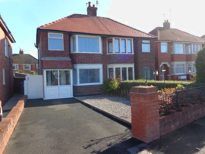 Houses for sale & to rent in FY2 9EA, Red Bank Road, Bispham Blackpool