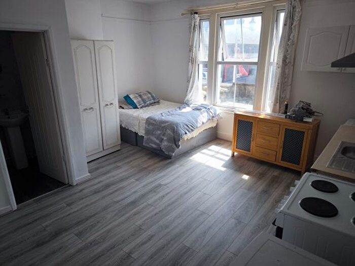 1 Bedroom Studio To Rent In Midland Road, Bedford, MK40