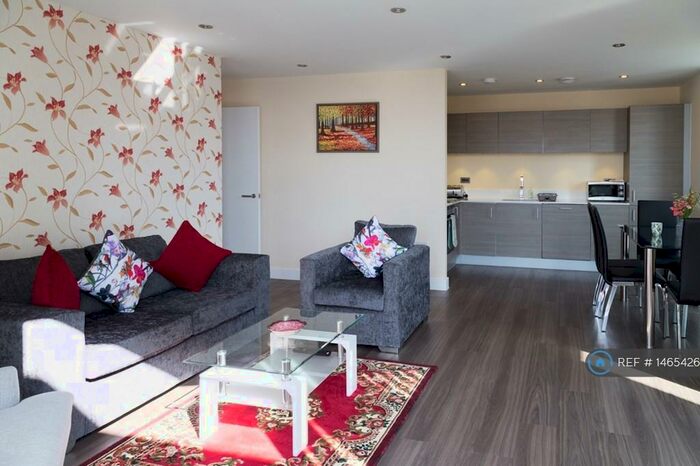 2 Bedroom Penthouse To Rent In Meade House, Cambridge, CB1