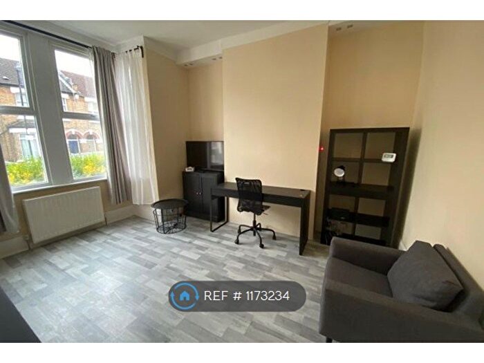1 Bedroom Flat To Rent In London, London, N22