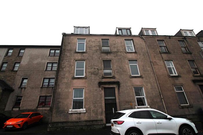 1 Bedroom Flat To Rent In Wellington Street, Greenock, PA15