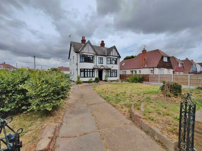 1 Bedroom Flat To Rent In Hart Road, Thundersley, SS7