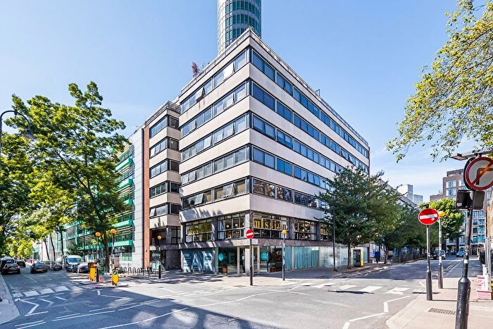 2 Bedroom Flat To Rent In Fitzroy Street, London, W1T