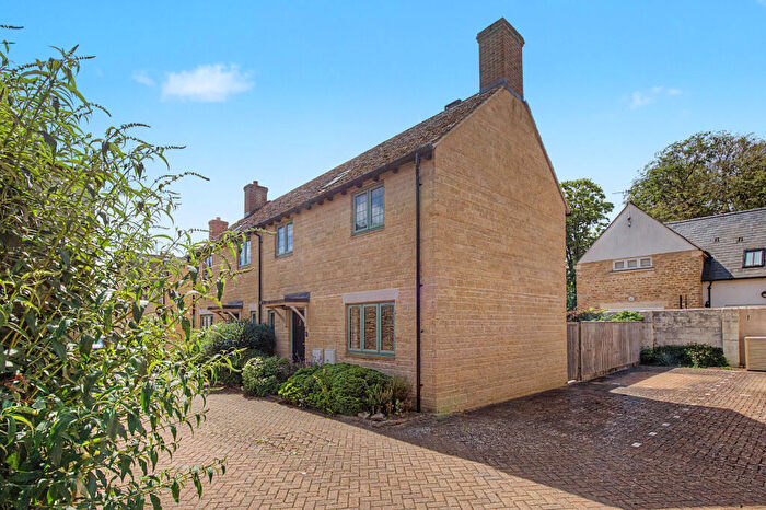 2 Bedroom Semi-Detached House For Sale In Mill Street, Eynsham, Oxfordshire, OX29