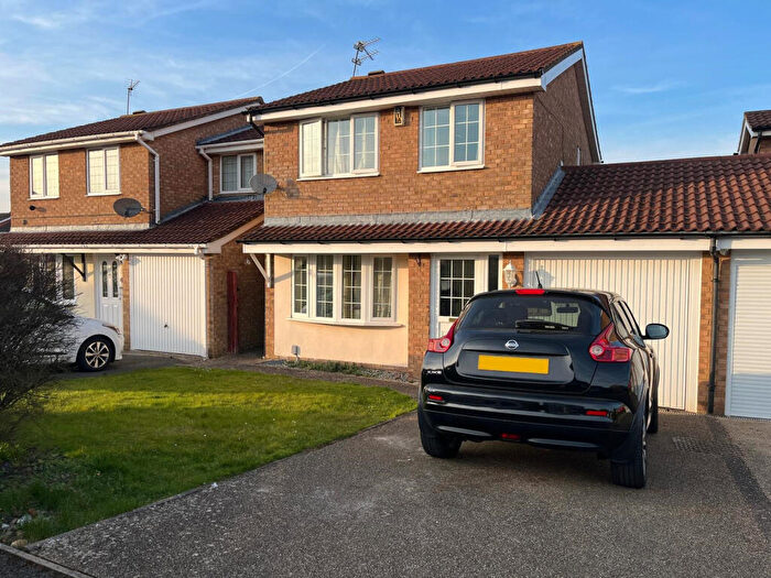 3 Bedroom Detached House To Rent In Spey Close, Wellingborough, NN8