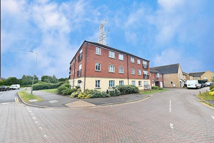 2 Bedroom Flat For Sale In Fairfield Crescent, Stevenage, SG1