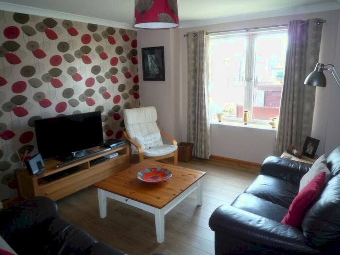 2 Bedroom Flat To Rent In Hilton Heights, Aberdeen, AB24