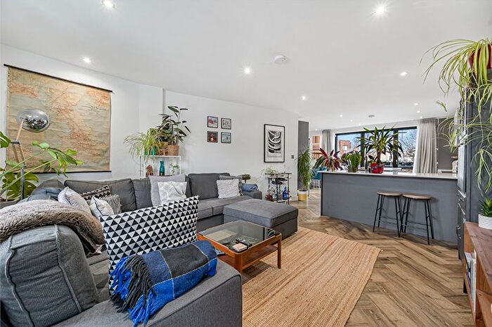 4 Bedroom End Of Terrace House For Sale In Ladysmith Road, Didsbury Village, Manchester, M20