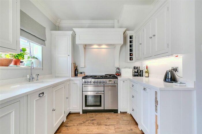 3 Bedroom Property To Rent In Treen Avenue, London, SW13