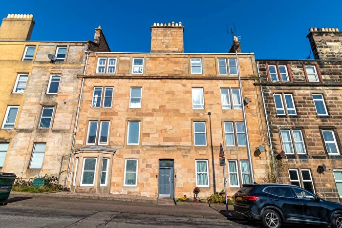 2 Bedroom Flat For Sale In Blackness Road, Dundee, DD2