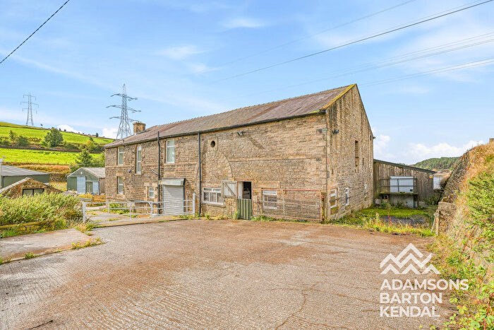 4 Bedroom Farm House To Rent In Kitcliffe Farm, Ogden Lane, Rochdale, OL16