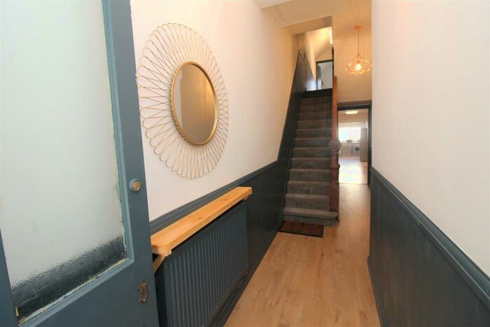 7 Bedroom House To Rent In Crwys Road, Cathays, Cardiff, CF24