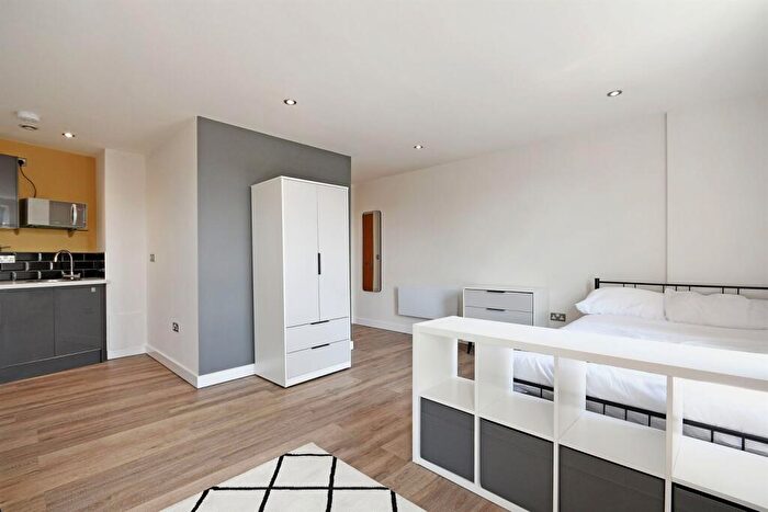 Studio To Rent In , West One Space, City Centre, S1