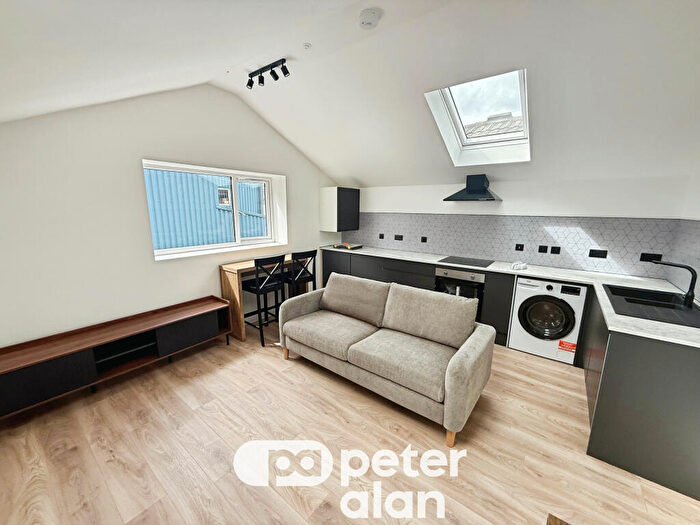 1 Bedroom Flat To Rent In Crwys Road, CF24