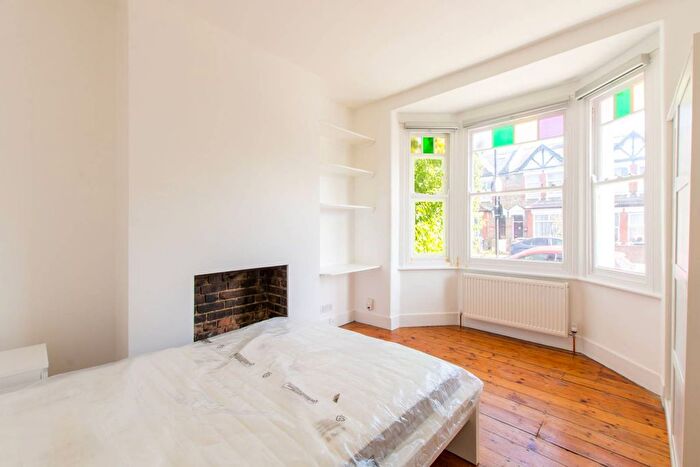 3 Bedroom Property To Rent In Eldon Road, Wood Green, London, N22