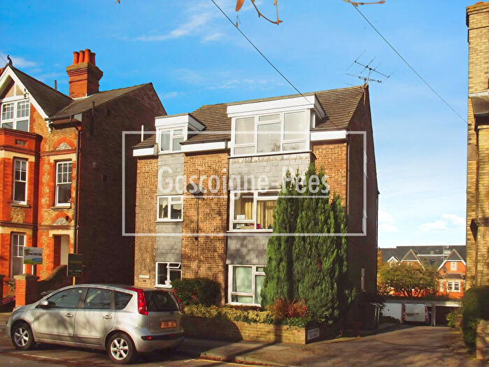 2 Bedroom Apartment To Rent In Dene Road, Guildford, GU1